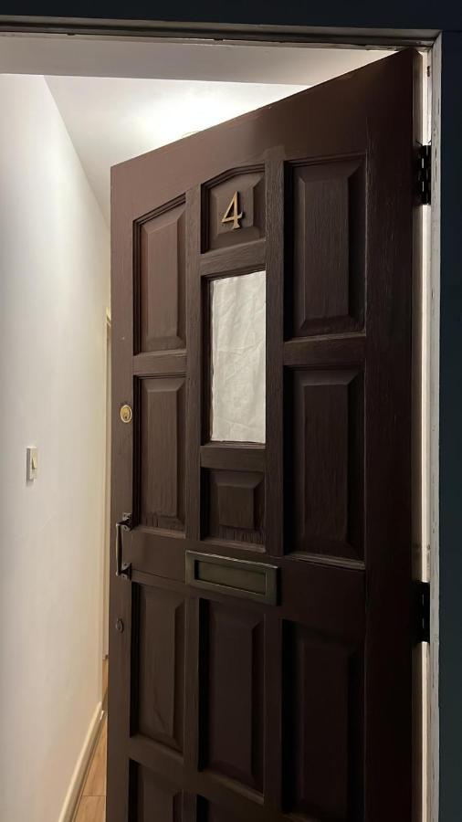 לונדון Smalinz Homes Finchley מראה חיצוני תמונה