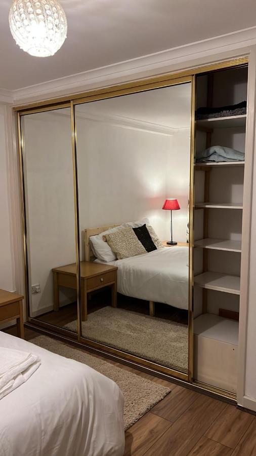 לונדון Smalinz Homes Finchley מראה חיצוני תמונה