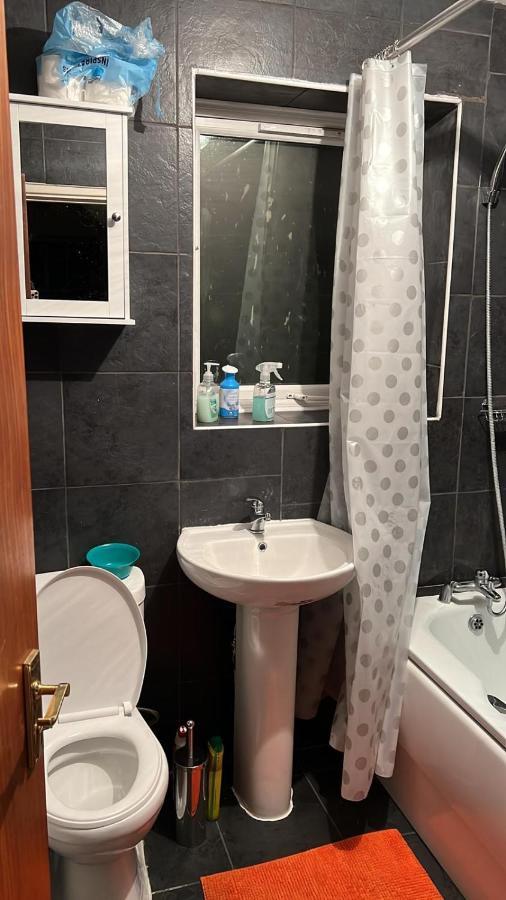 לונדון Smalinz Homes Finchley מראה חיצוני תמונה