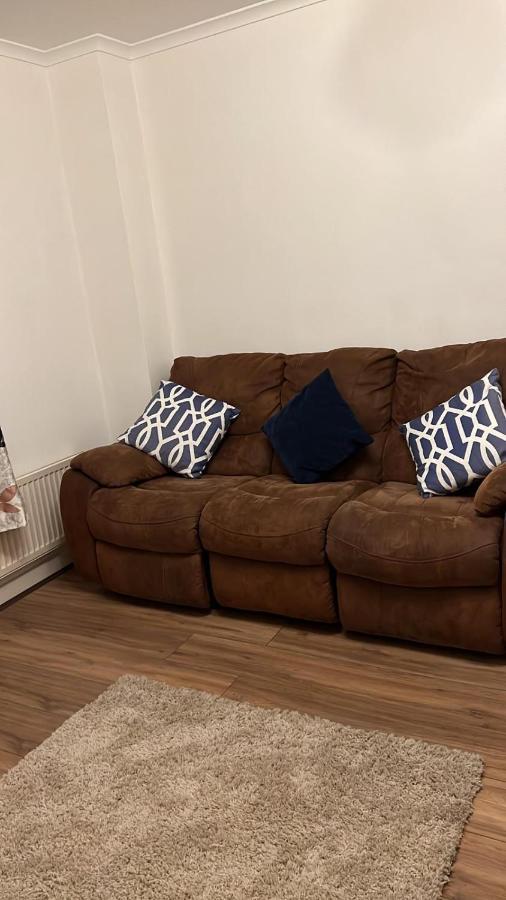 לונדון Smalinz Homes Finchley מראה חיצוני תמונה